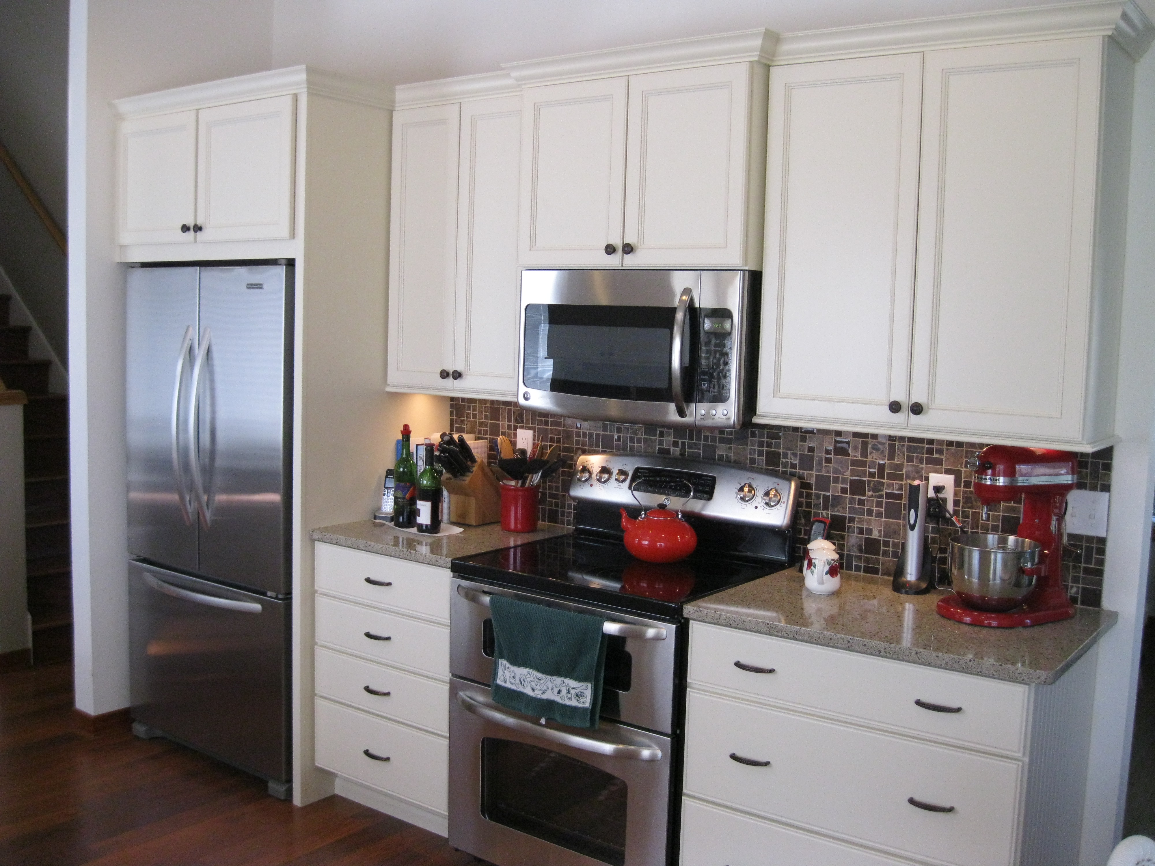 The Kitchen Place Tips: 4 Benefits of Custom Kitchen Cabinets